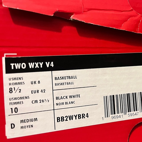 New Balance Two WXY V4 Black and White Court Shoes - Picture 7 of 7